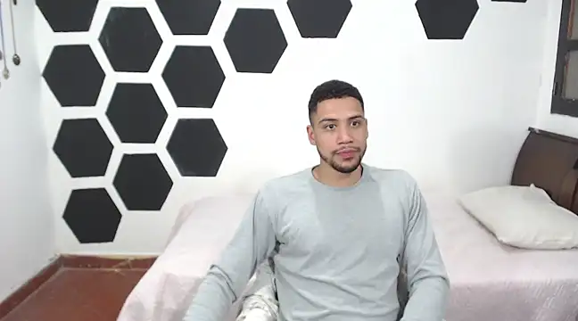 Snapshot of Jhors__Collens chatting on December 12, 4:37 am Jhors Collens online show from December 12, 4:37 am