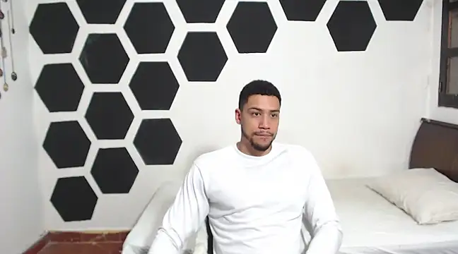 Snapshot of Jhors__Collens chatting on January 16, 5:11 am Jhors Collens online show from January 16, 5:11 am