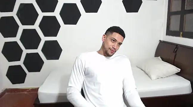 Snapshot of Jhors__Collens chatting on January 23, 4:19 am Jhors Collens online show from January 23, 4:19 am