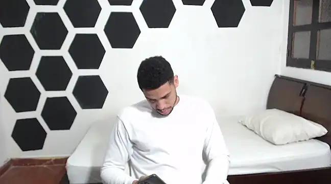 Snapshot of Jhors__Collens chatting on January 27, 4:41 am Jhors Collens online show from January 27, 4:41 am