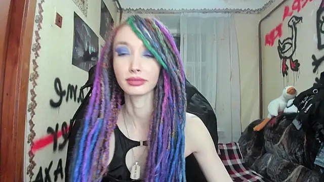 Snapshot of Roxy_Silver chatting on December 29, 7:22 pm Roxy Silver online show from December 29, 7:22 pm