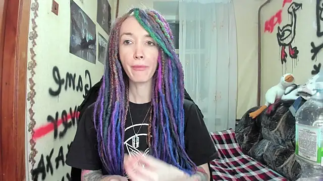 Snapshot of Roxy_Silver chatting on January 19, 10:06 pm Roxy Silver online show from January 19, 10:06 pm