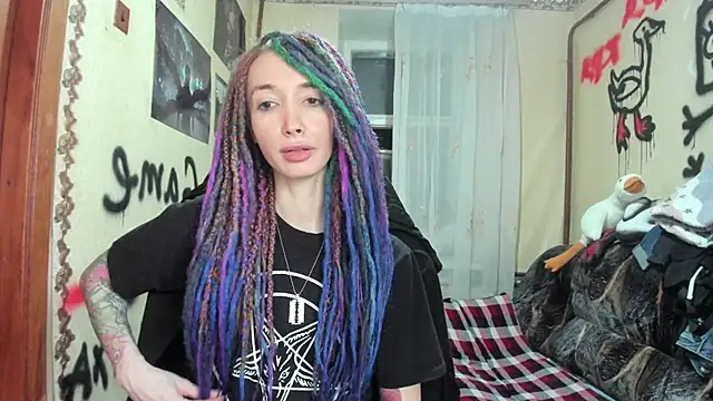 Snapshot of Roxy_Silver chatting on January 20, 1:07 am Roxy Silver online show from January 20, 1:07 am