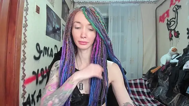 Snapshot of Roxy_Silver chatting on January 24, 8:32 pm Roxy Silver online show from January 24, 8:32 pm