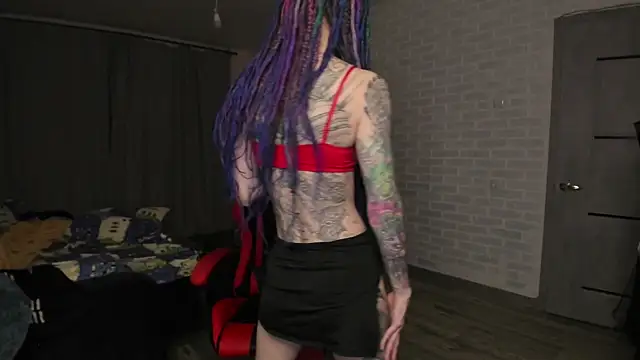 Snapshot of Roxy_Silver chatting on January 29, 2:40 am Roxy Silver online show from January 29, 2:40 am