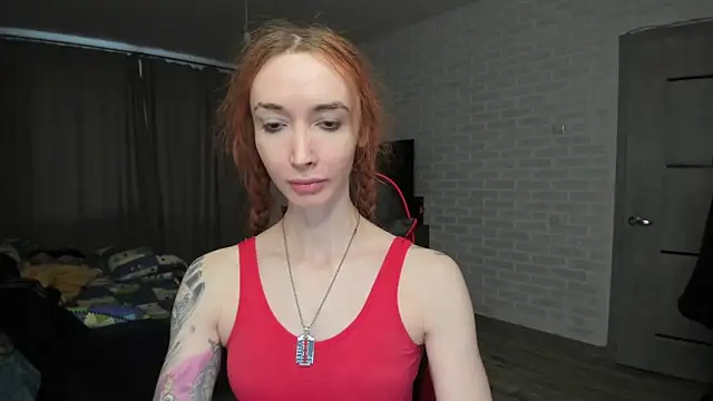 Snapshot of Roxy_Silver chatting on February 25, 4:57 am Roxy Silver online show from February 25, 4:57 am