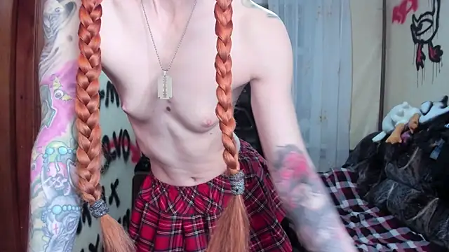 Snapshot of Roxy_Silver chatting on March 20, 1:13 am Roxy Silver online show from March 20, 1:13 am