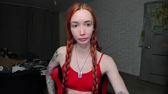 Snapshot of Roxy_Silver chatting on October 7, 2:47 pm Roxy Silver online show from October 7, 2:47 pm