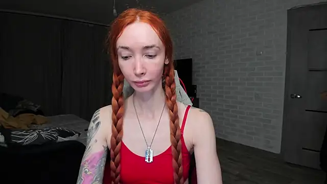 Snapshot of Roxy_Silver chatting on November 11, 9:37 pm Roxy Silver online show from November 11, 9:37 pm