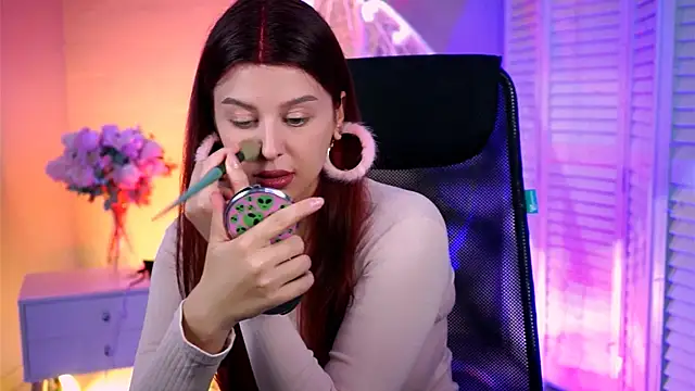 NicoleMun online show from April 8, 8:31 pm