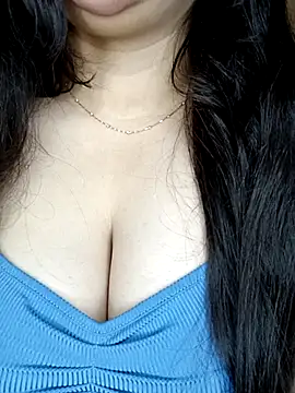 Snapshot of AK---47 chatting on November 13, 3:55 pm AK---47 online show from November 13, 3:55 pm