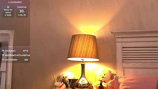 Snapshot of GinaMence chatting on February 10, 5:41 pm GinaMence online show from February 10, 5:41 pm