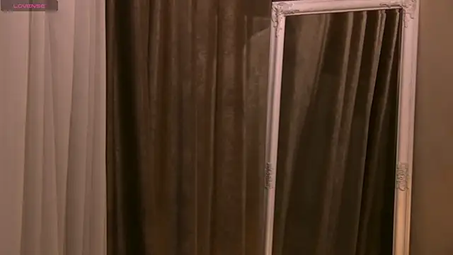 Snapshot of GinaMence chatting on February 26, 6:32 pm GinaMence online show from February 26, 6:32 pm