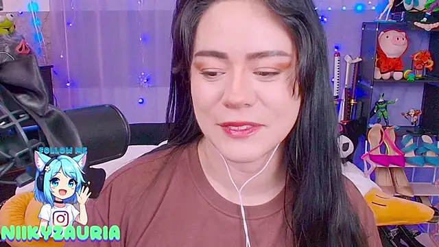  niiky online show from February 1, 6:06 pm