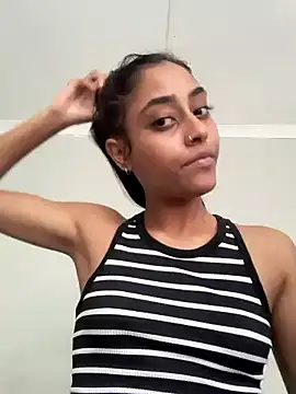 Snapshot of cleopatra-phaedra chatting on February 25, 1:50 pm cleopatra-phaedra online show from February 25, 1:50 pm