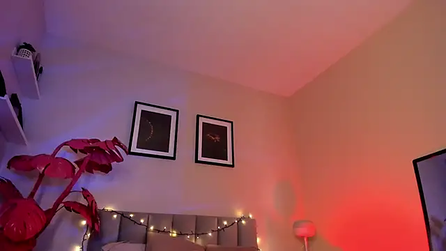 Violetta Nur online show from February 25, 9:24 pm