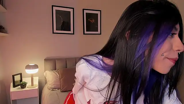 Violetta Nur online show from April 8, 8:42 pm