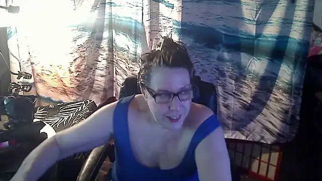 Ireallysquirt online show from February 7, 3:23 am