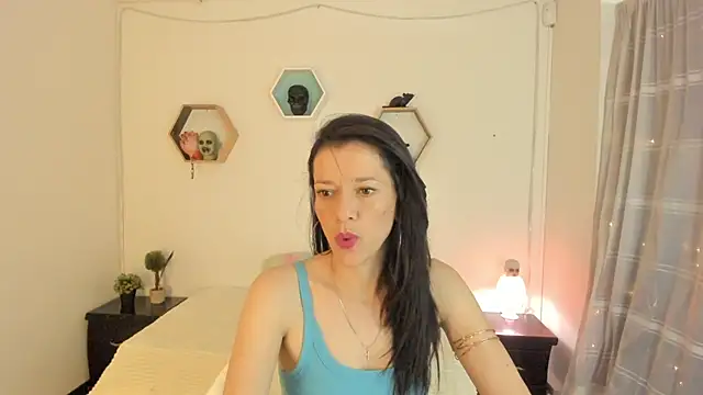 Snapshot of Paloma_victory chatting on November 2, 6:43 pm Paloma victory online show from November 2, 6:43 pm