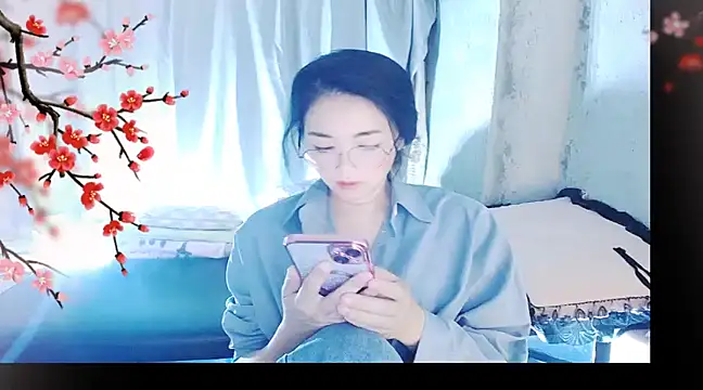 Snapshot of Floor_oo chatting on December 4, 12:25 pm Floor oo online show from December 4, 12:25 pm