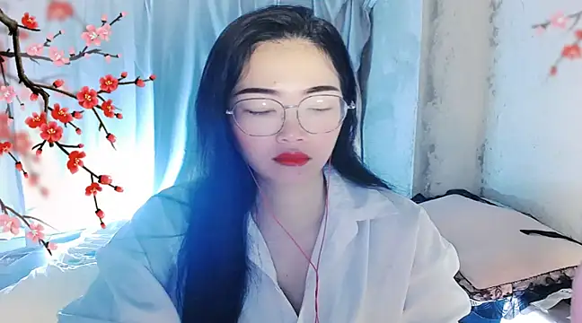 Snapshot of Floor_oo chatting on December 8, 10:36 pm Floor oo online show from December 8, 10:36 pm