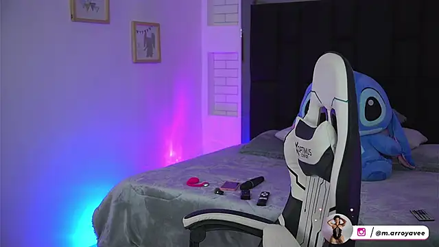 Marianamonroe  online show from June 20, 12:08 pm