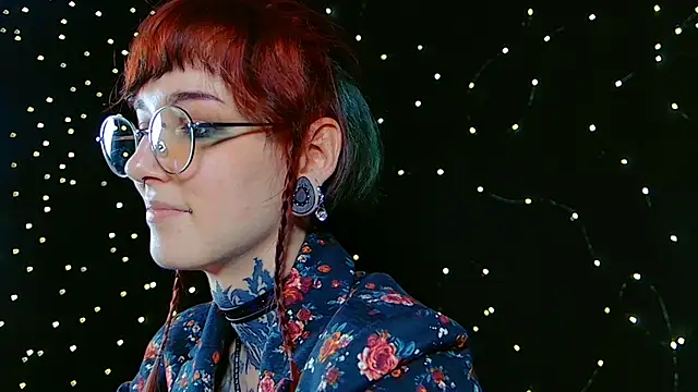 Snapshot of Littlespacemouse chatting on December 23, 8:25 pm Littlespacemouse online show from December 23, 8:25 pm