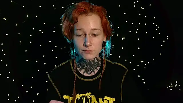 Snapshot of Littlespacemouse chatting on February 8, 1:11 am Littlespacemouse online show from February 8, 1:11 am