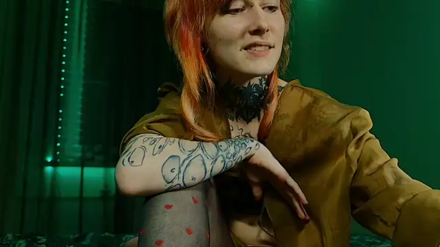 Snapshot of Littlespacemouse chatting on February 14, 5:03 pm Littlespacemouse online show from February 14, 5:03 pm