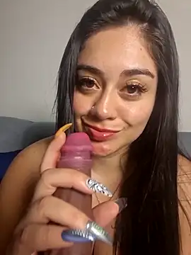 nahomi sweett online show from March 15, 3:34 am