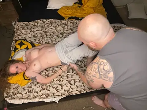 Snapshot of Satans_Play chatting on November 9, 7:28 am Satans Play online show from November 9, 7:28 am