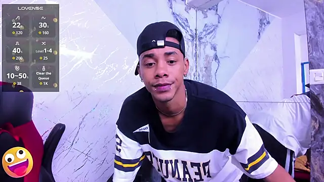 Hottwinkguys online show from November 15, 5:05 am