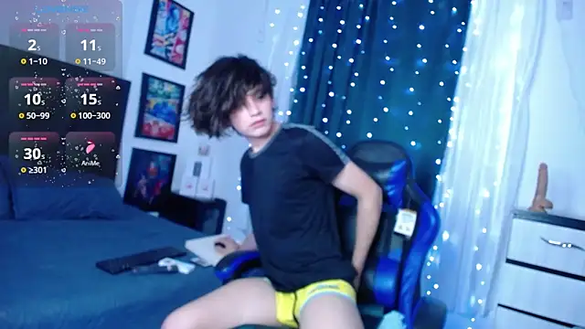 Snapshot of andyboy- chatting on February 13, 11:56 pm andyboy- online show from February 13, 11:56 pm