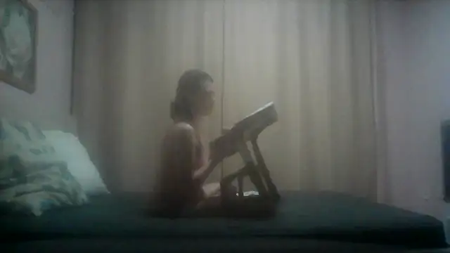 SunElizabeth online show from February 9, 5:50 pm