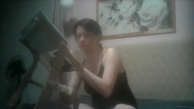 Snapshot of SunElizabeth chatting on April 29, 4:22 pm SunElizabeth online show from April 29, 4:22 pm