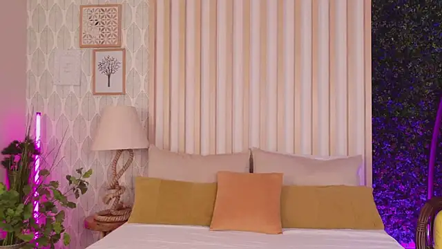 LunaWills  online show from November 9, 6:01 am