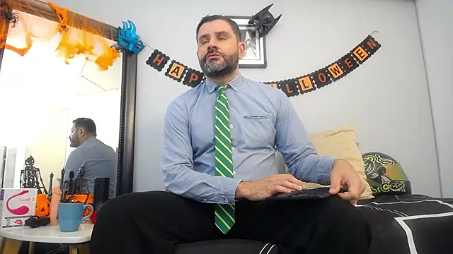 Snapshot of jonasbeards chatting on October 21, 3:13 pm jonasbeards online show from October 21, 3:13 pm