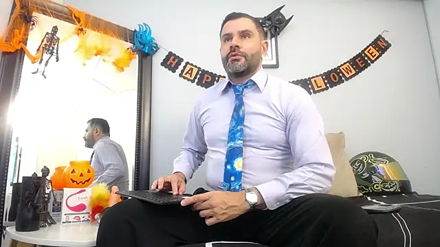 Snapshot of jonasbeards chatting on October 28, 3:04 pm jonasbeards online show from October 28, 3:04 pm