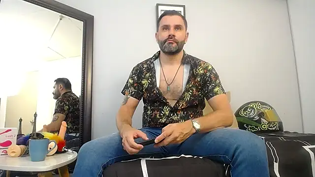 Snapshot of jonasbeards chatting on November 3, 7:37 pm jonasbeards online show from November 3, 7:37 pm