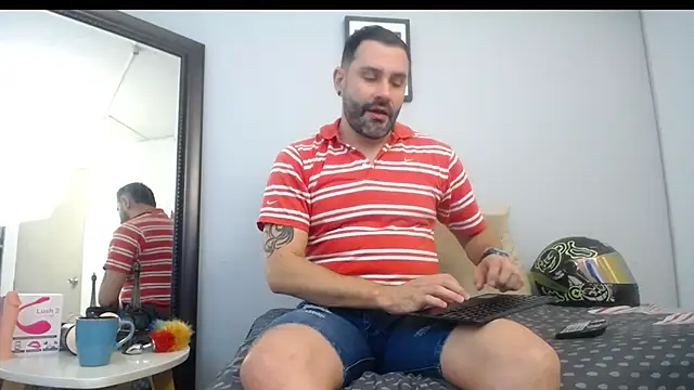 Snapshot of jonasbeards chatting on November 14, 2:49 pm jonasbeards online show from November 14, 2:49 pm