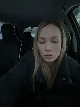 Snapshot of LavenderHot chatting on November 24, 2:00 am LavenderHot online show from November 24, 2:00 am