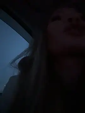 Snapshot of LavenderHot chatting on January 15, 2:05 am LavenderHot online show from January 15, 2:05 am