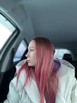 Snapshot of LavenderHot chatting on February 2, 2:21 am LavenderHot online show from February 2, 2:21 am