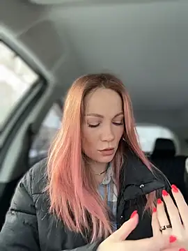 Snapshot of LavenderHot chatting on February 15, 2:30 am LavenderHot online show from February 15, 2:30 am