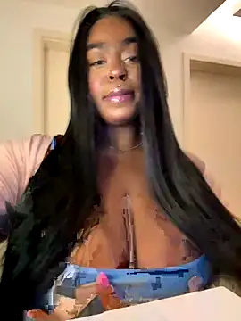 latinababyy online show from November 8, 3:39 am