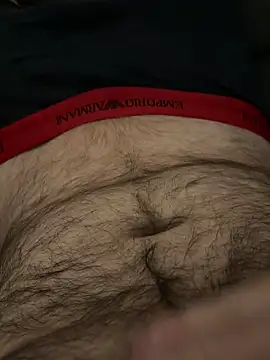 Snapshot of Straightlad95 chatting on October 20, 12:00 am Straightlad95 online show from October 20, 12:00 am