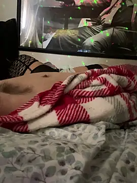 Snapshot of Gin4Cole chatting on February 26, 8:00 pm Gin4Cole online show from February 26, 8:00 pm