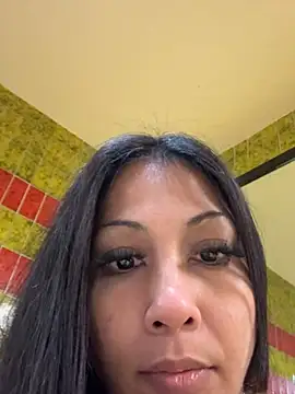 Snapshot of Gin4Cole chatting on March 9, 7:34 am Gin4Cole online show from March 9, 7:34 am