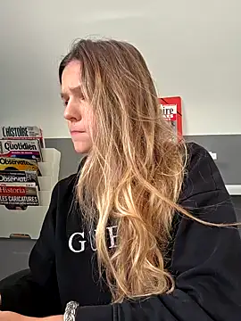 lucie mehott online show from November 4, 8:13 am