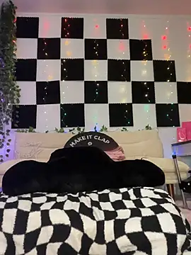 yummyrina online show from April 23, 2:52 pm